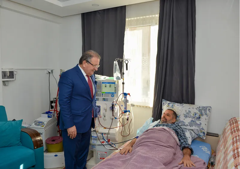 Antalya'da böbrek hastalarına evde diyaliz tedavisi uygulanıyor