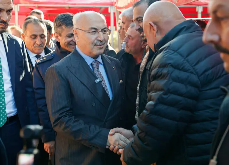 Adana Valisi Yavuz Selim Köşger, vatandaşlarla buluştu