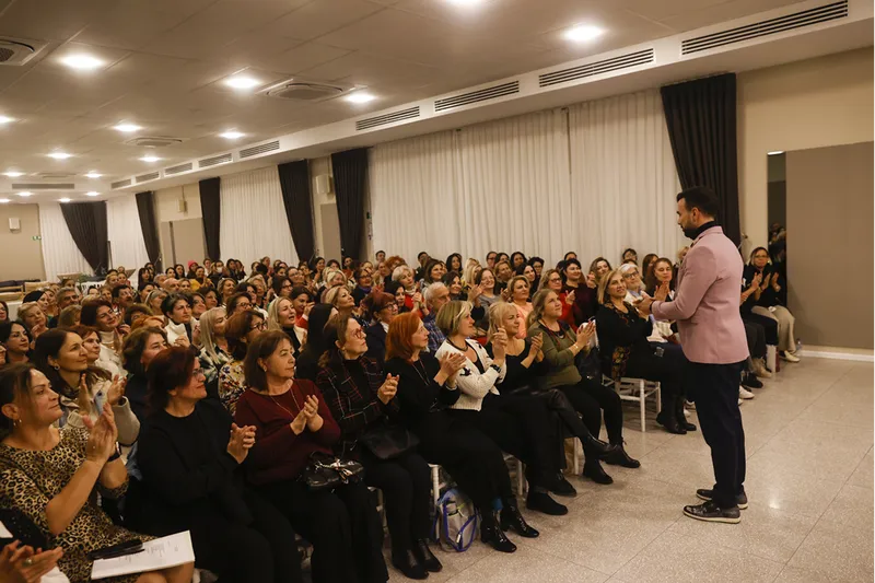 "İyilik Korosu" Türkan Şoray ile Mersin'de aynı sahneyi paylaşacak