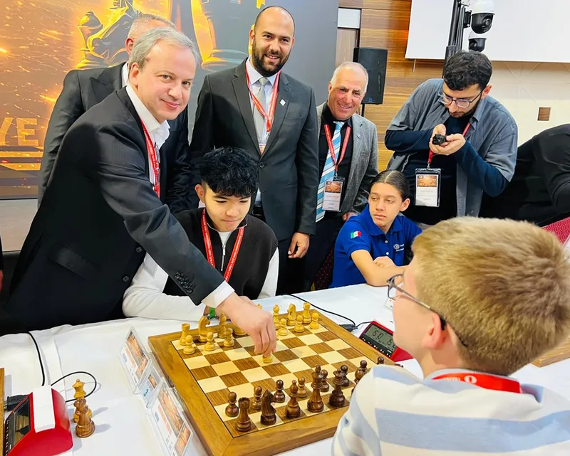 Dünya 9-17 Yaş Grupları Hızlı ve Yıldırım Satranç Şampiyonası Antalya'da başladı