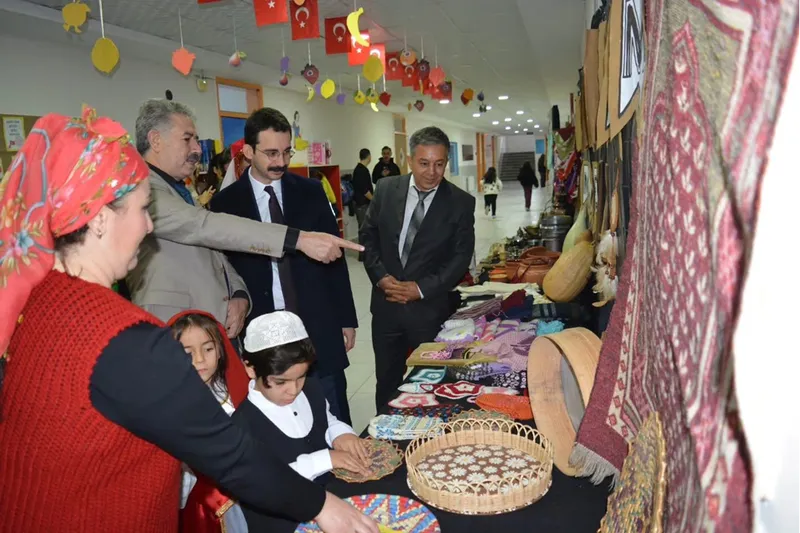 Belen'de Tutum, Yatırım ve Türk Malları Haftası kutlandı