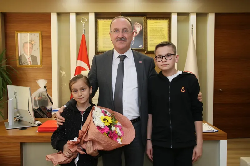 Antalya'yı merak eden Nevşehirli öğrenci, Milli Eğitim Müdürünün misafiri oldu