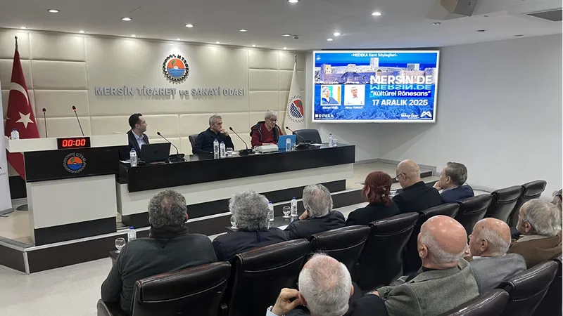 Mersin'de "Kültürel Rönesans" söyleşisi gerçekleştirildi