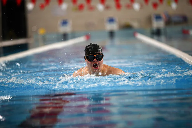 Down sendromlu yüzücü Mehmet, milli formaya kavuşmak için kulaç atıyor