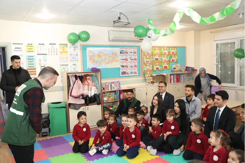 Yeşilay, Akseki'de anaokulu öğrencilerine yönelik sağlıklı yaşam etkinliği düzenledi