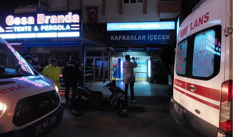 Antalya'da çıkan silahlı kavgada 2 kişi öldü