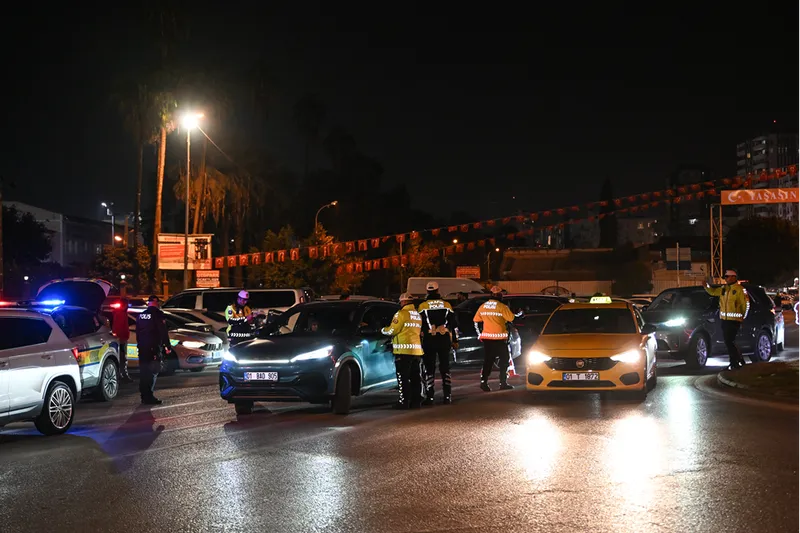 Adana'da trafik denetimi yapıldı