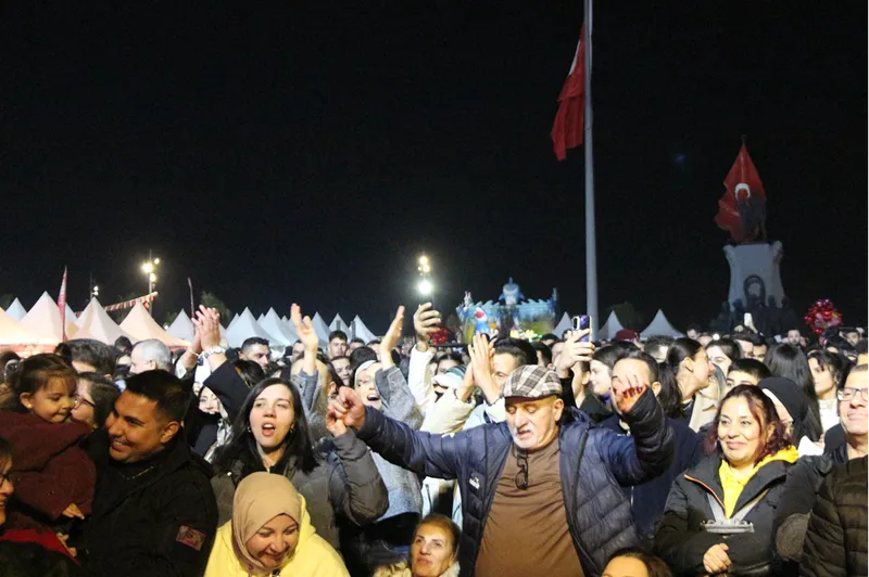 Hatay'da "İskenderun Gastronomi ve Yeni Yıl Şenliği" başladı