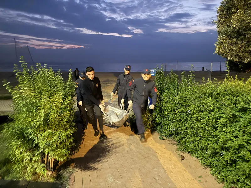 Alanya'da deniz kıyısında kadın cesedi bulundu