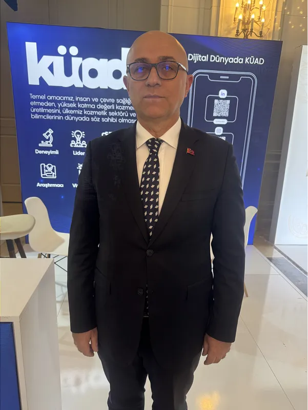 Reklam yönetmeliğinde "yapay zeka" ve "influencer" düzenlemesi