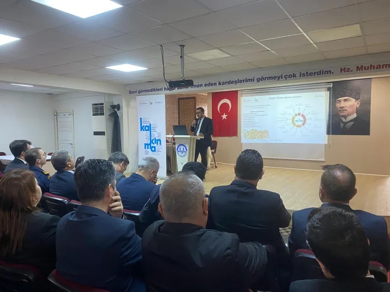 Bozyazı'da kalkınmaya yönelik projeler toplantıda görüşüldü 