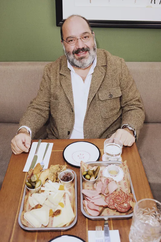 DeFacto'dan yılbaşına özel moda ve gastronomi işbirliği