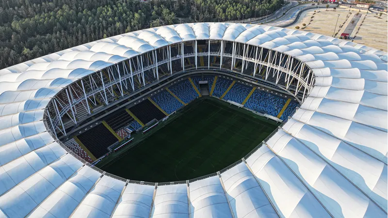 Yeni Adana Stadyumu, Turkcell Süper Kupa yarı final maçına hazır