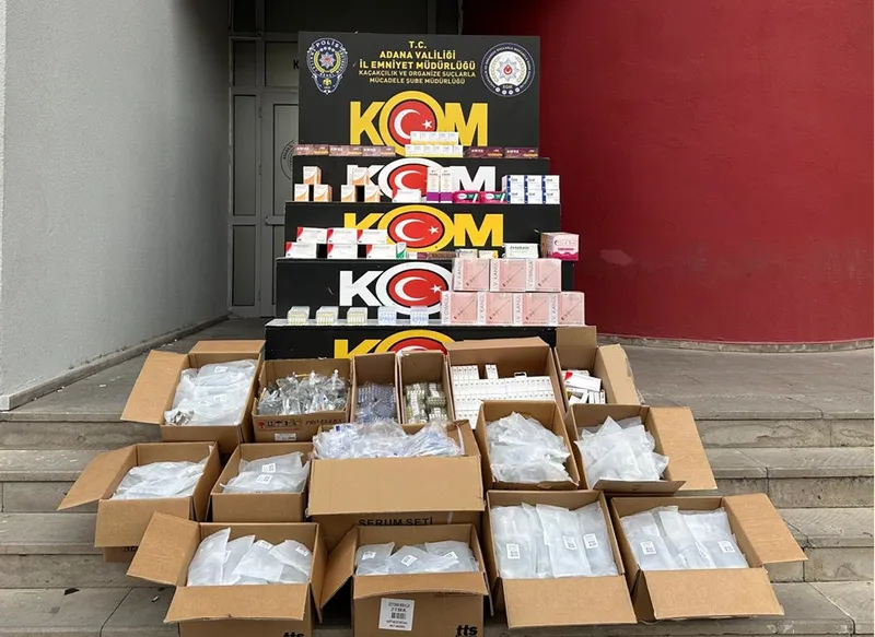 Adana'da yasa dışı tıbbi müdahalede bulundukları iddia edilen 3 zanlı gözaltına alındı