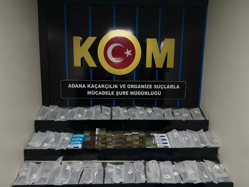 Adana'da yasa dışı tıbbi müdahalede bulundukları iddia edilen 3 zanlı gözaltına alındı