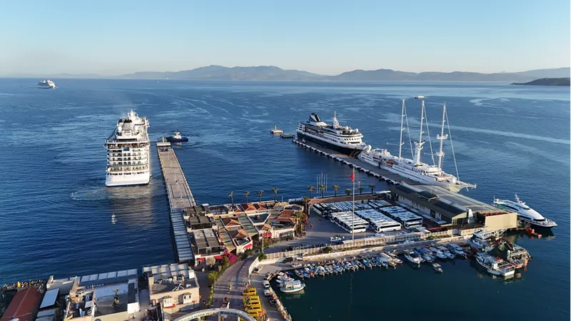 Ege Port Kuşadası 2025'i 617 kruvaziyer seferle tamamladı