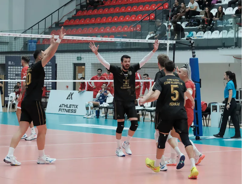 Voleybol: SMS Grup Efeler Ligi
