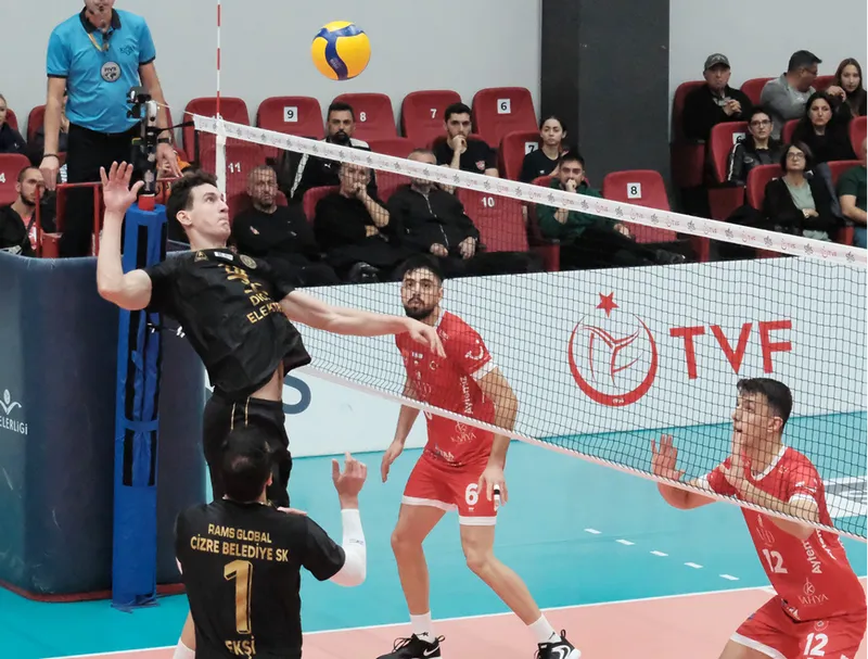 Voleybol: SMS Grup Efeler Ligi