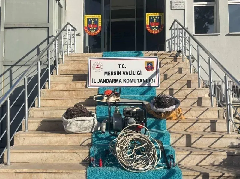 Mersin'de trafolardan bakır kablo çaldığı öne sürülen 2 şüpheli tutuklandı