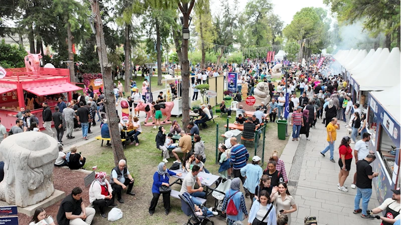 Ünlü şefler 4. FoodFest Antalya Uluslararası Gastronomi Festivali