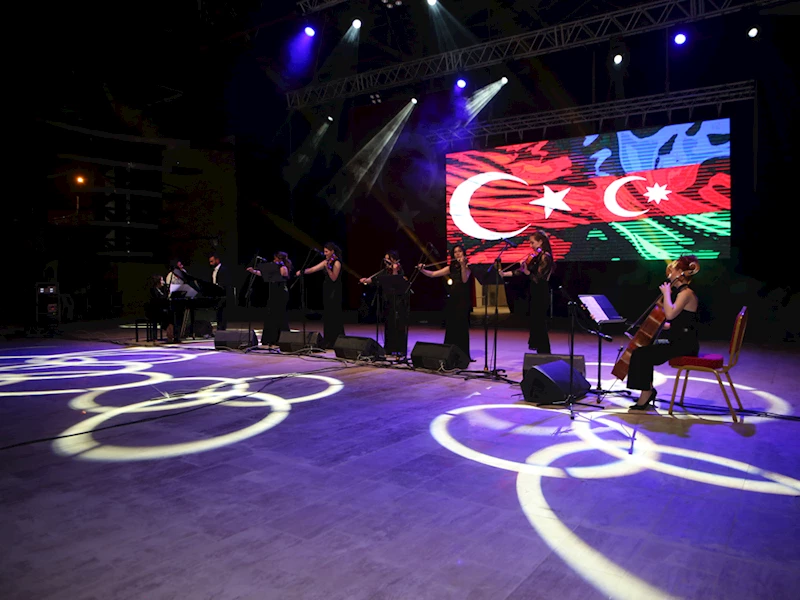 Azerbaycanlı piyanist Turan Manafzade Hatay