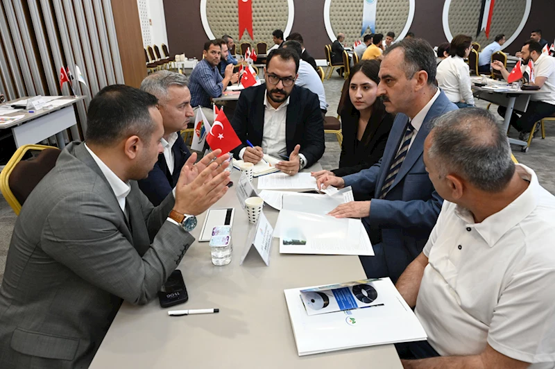 Iraklı iş insanları Antalyalı sanayicilerle buluştu