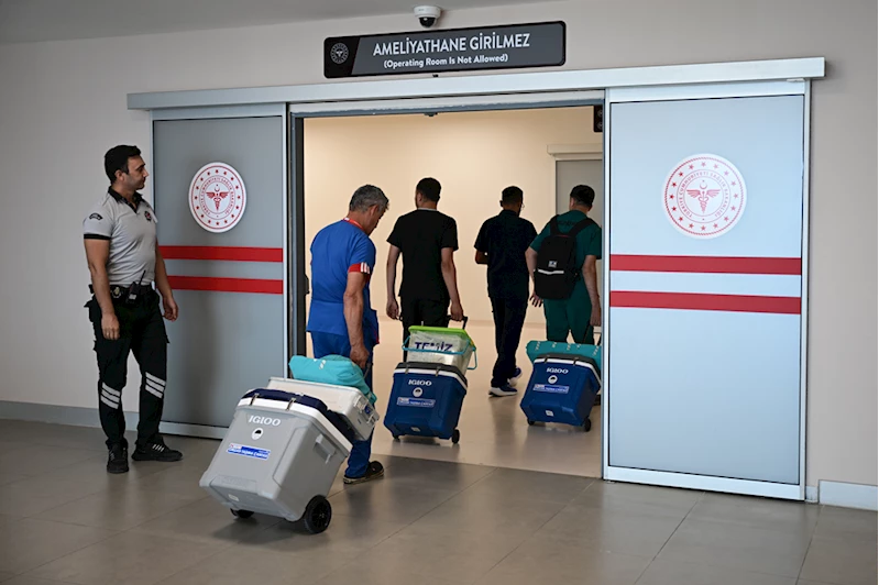 Darp sonucu hayatını kaydeden kişi organlarıyla 5 hastaya umut oldu