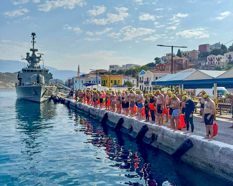Uluslararası Meis-Kaş Yüzme Yarışı gerçekleştirildi