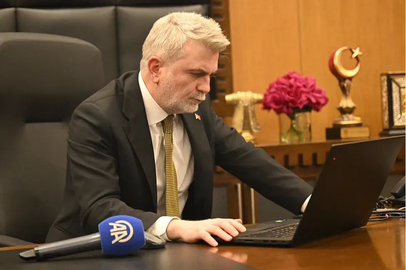 Kahramanmaraş Büyükşehir Belediye Başkanı Görgel, AA'nın "Yılın Kareleri" oylamasına katıldı