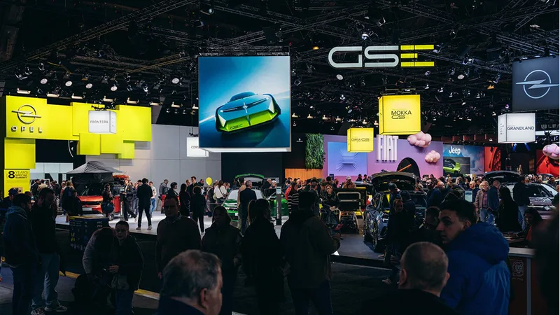 Opel Brüksel Otomobil Fuarı'nda yenilikçi ürün gamını tanıttı