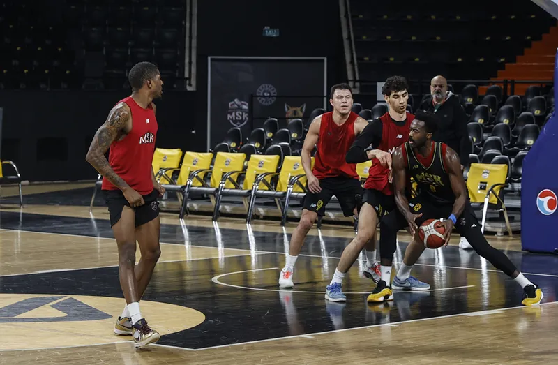  Mersin Spor ligin ikinci yarısında çıkışa geçmek istiyor