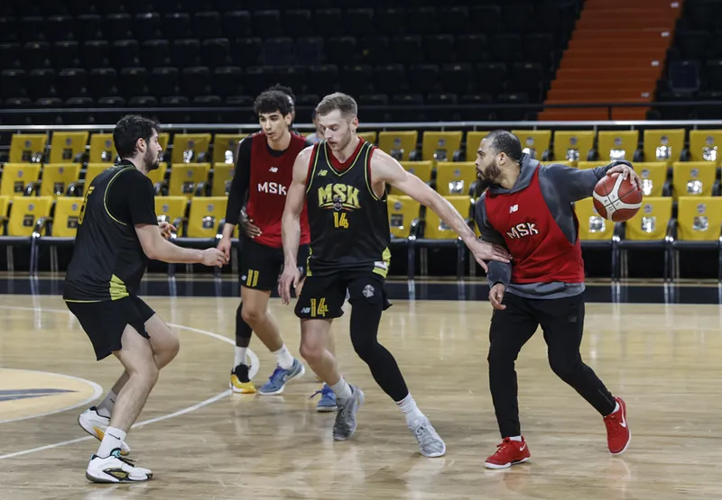  Mersin Spor ligin ikinci yarısında çıkışa geçmek istiyor