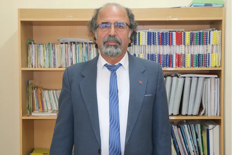 Görme engelli öğrencilerin Braille alfabesiyle yazdığı öykü ve şiirler kitaplaştırıldı