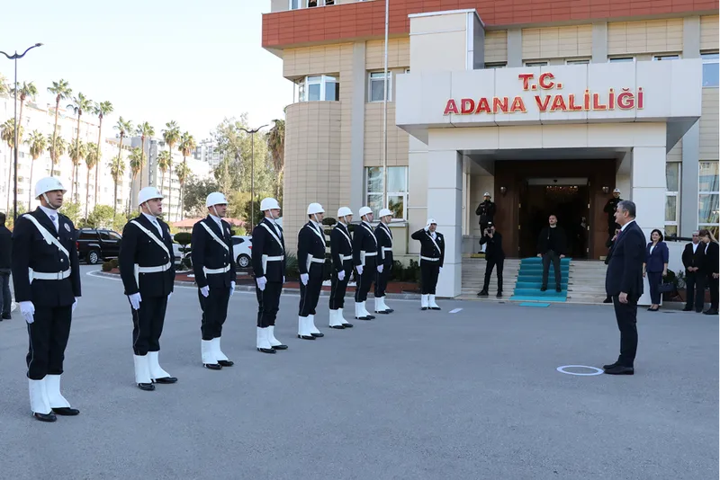 Adana Valisi Mustafa Yavuz görevine başladı: