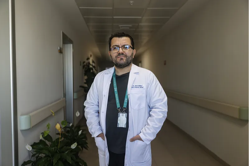 Mersin'de öğrencinin tüfekle yaraladığı okul müdürünün tedavisi tamamlandı  