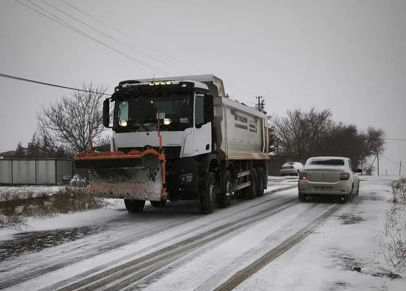 Kahramanmaraş'ta kar nedeniyle 191 mahalleye ulaşım sağlanamıyor