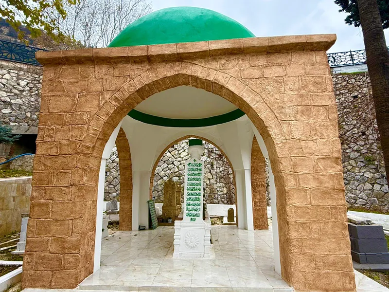 Belen ilçesindeki Gazi Abdurrahman Paşa Türbesi yeniden ihya ediliyor