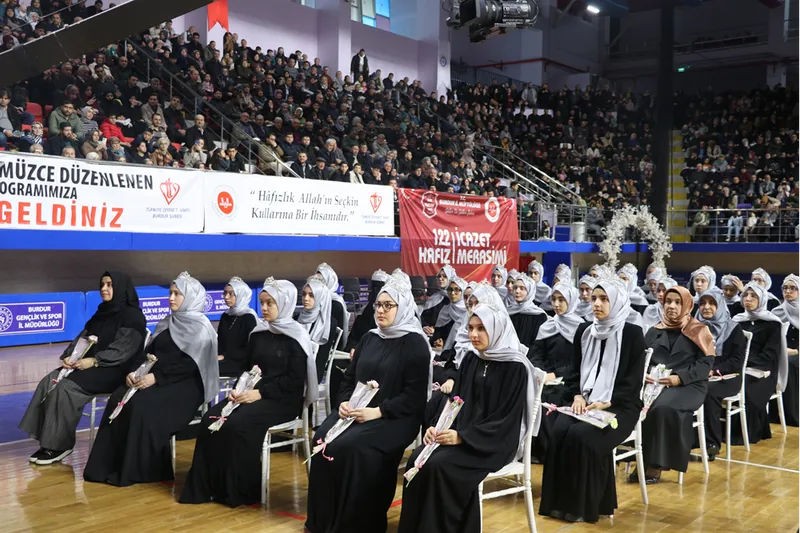 Burdur'da 122 hafız için icazet töreni düzenlendi 