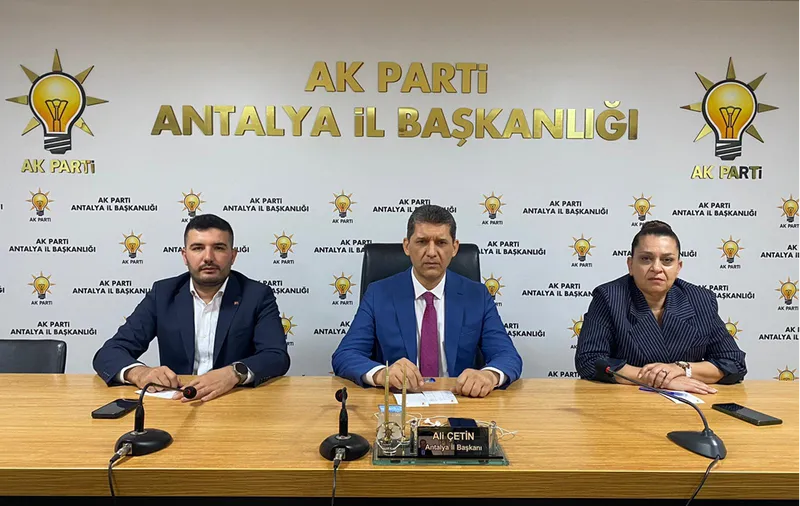 AK Parti Antalya'da 279 bin 232 üyeye ulaştı