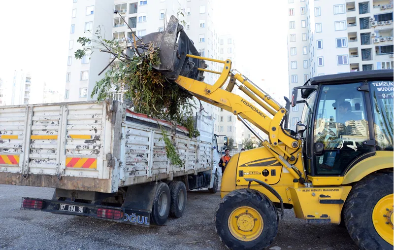 Antalya'da çevreyi kirletenlere 1 milyon 395 bin lira ceza kesildi