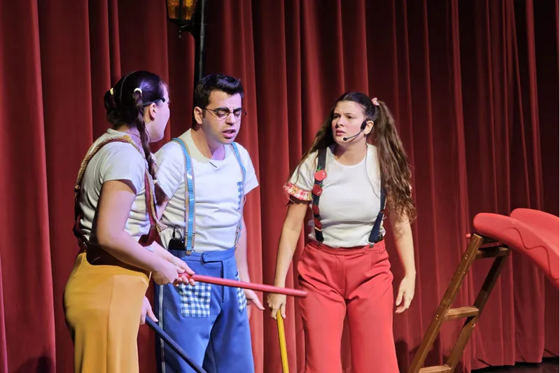 Kepez Kent Tiyatrosu, 2026 yılının ilk çocuk oyununu sahneledi