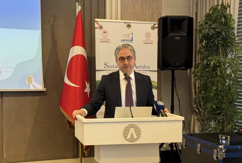 Antalya'da "Su Yönetimi ve Sürdürülebilir Uygulamalar Programı" düzenlendi