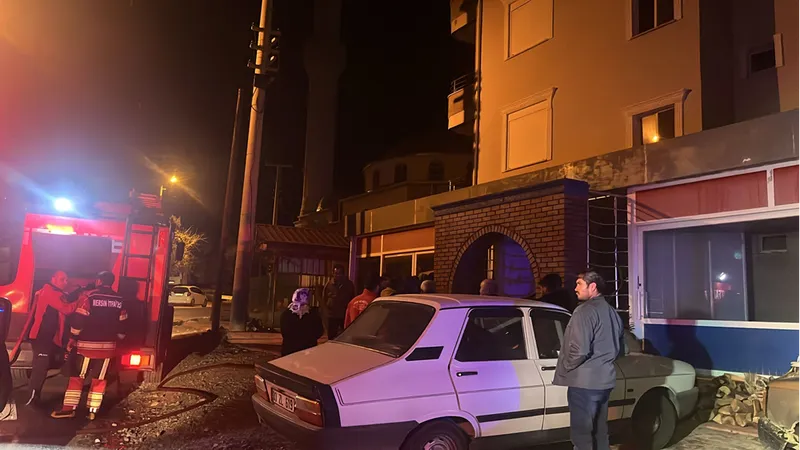 Mersin'de evde çıkan yagın söndürüldü