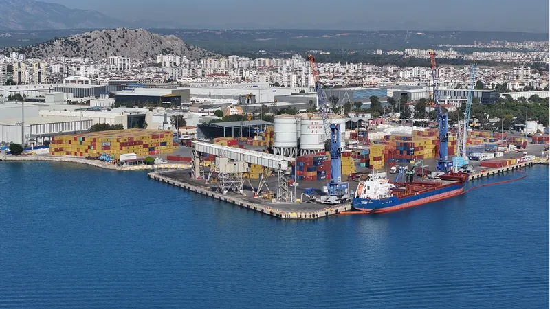 Antalya Serbest Bölge'nin ticaret hacmi arttı