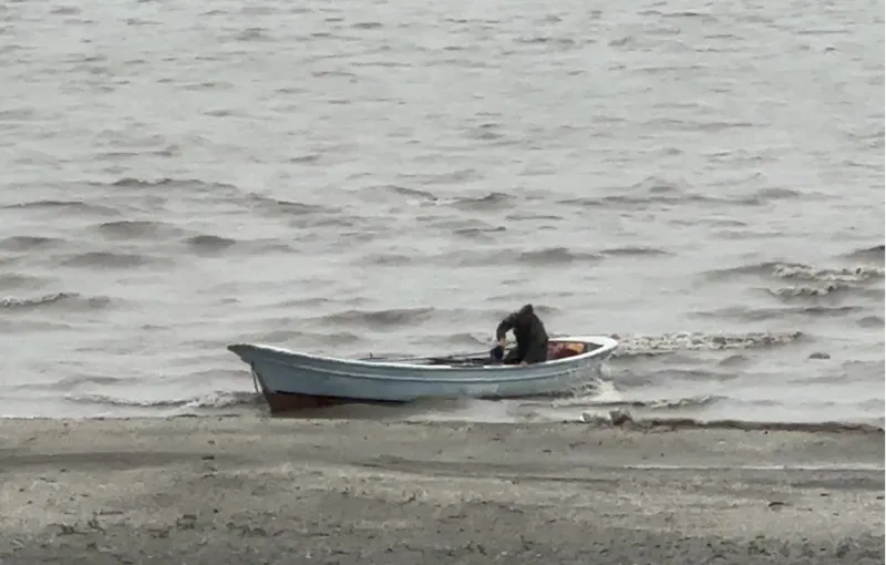 Isparta'nın Eğirdir ilçesinde kuvvetli fırtına ve yağış etkili oldu