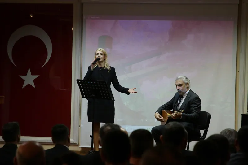 Kaş'ta Topçu Yüzbaşı Mustafa Ertuğrul Aker anıldı